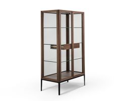 Итальянская витрина Porada Atsuko фото