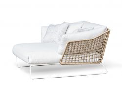 Итальянское кресло Saba New York Soleil Lounge фото