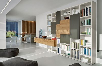Шкаф книжный